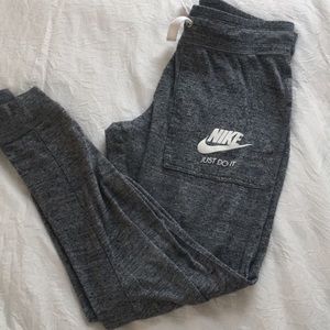 Nike vintage joggers